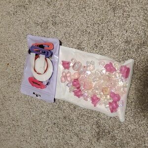 Crafting-Easter beads/charms Bunnies/🦋/🐶/cubes🍄& bag>clips,pins Key chains